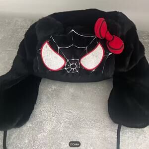 Spider Gwen Cosplay Plush Trapper Hat – Furry Winter Cap with Bow & Eyes Design